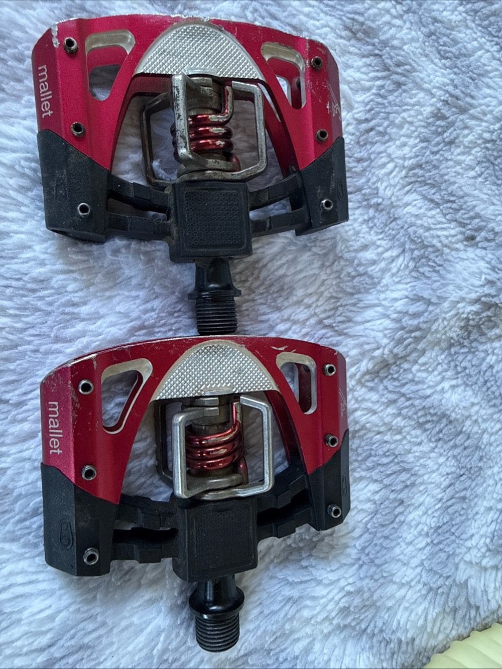 Red Clipless Mtb Pedals - Pair View 4